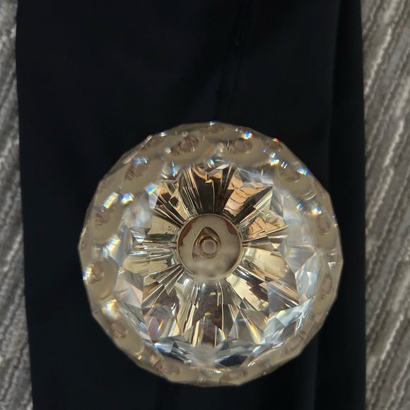 Large 4.5” Swarovski pineapple, flash and fire of crystal, smooth gold top - Picture 6 of 8